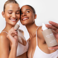 Bali Body Tinted Super Serum SPF30 Tan – Тональна сироватка з SPF для середньої і темної шкіри з пептидами 30 мл