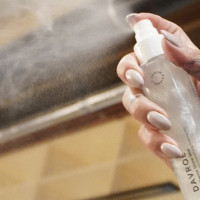 DAVROE Brilliance Shine Mist, спрей для надання блиску волоссю