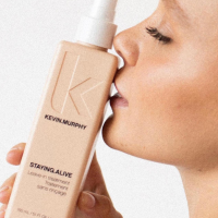Kevin Murphy Staying Alive несмываемый спрей для волос 150 мл