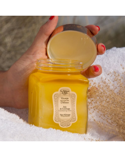 Сольовий скраб для тіла La Sultane de Saba Voyage Délices Exfoliating Salts Orange Blossom 300 мл