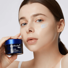 Medicube Zero Pore One Day Cream корейський крем для звуження пор і балансу шкіри 50 мл