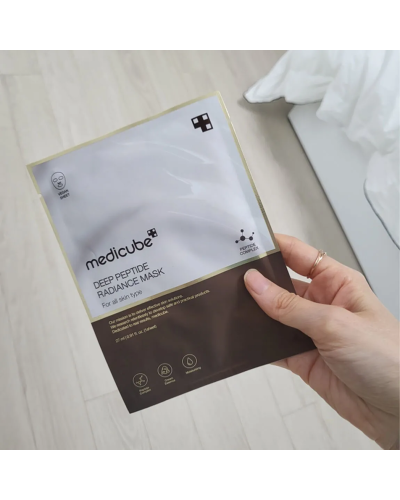 Корейская тканевая пептидная маска Medicube Deep Peptide Radiance Mask для упругости, увлажнения и сияния кожи 1 шт