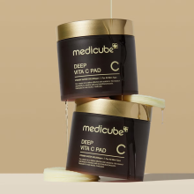 Medicube Deep Vita C Pad корейські тонер-пади з вітаміном C для освітлення та тону 70 шт