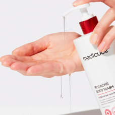 Medicube Red Acne Body Wash корейский противовоспалительный гель для душа с кислотами против акне 400 мл
