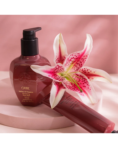 Мило для рук Oribe Valley of Flowers Replenishing Hand Wash 300 мл