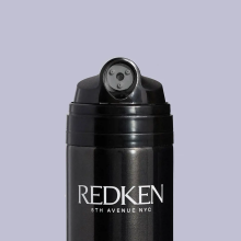REDKEN Max Hold Hairspray 32 лак екстра-сильної фіксації з ефектом об'єму для укладки волосся 300 мл