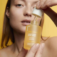 RARE Paris Trésor Solaire Soothing Face Serum, заспокійлива сироватка для обличчя з вітаміном E та екстрактом арніки, 30 мл