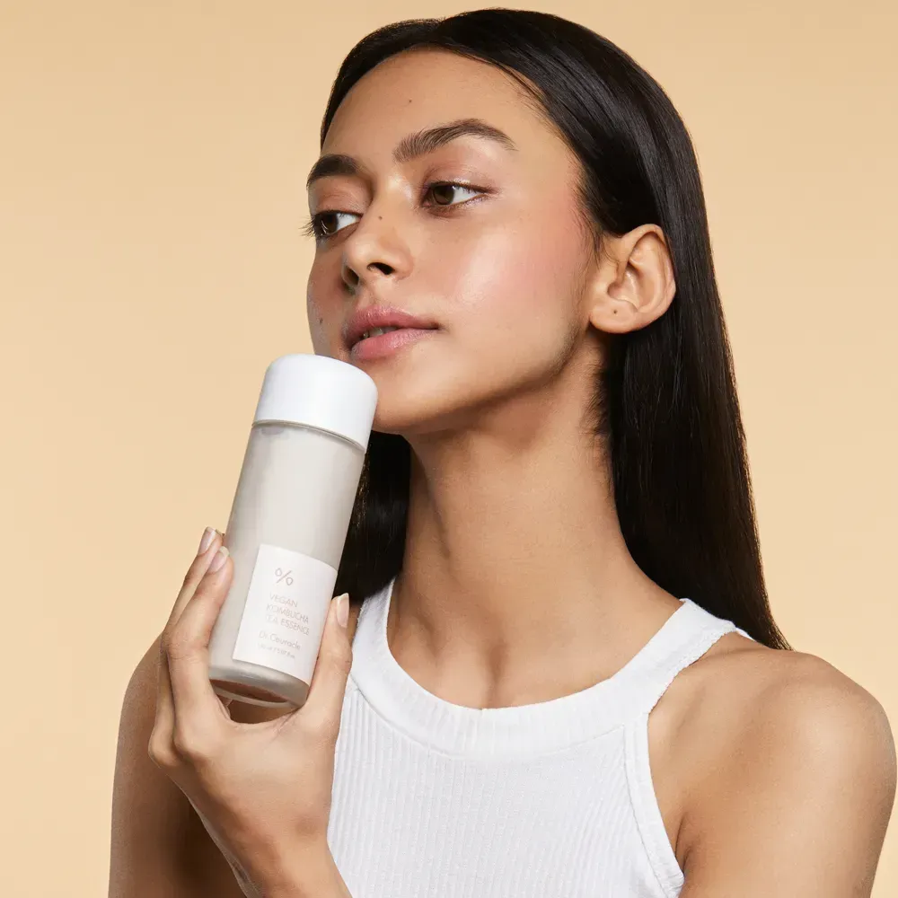 Dr.Ceuracle Vegan Kombucha Tea Essence  Веганська багатофункціональна кремова есенція з екстрактом комбучі та чорного чаю 150 мл