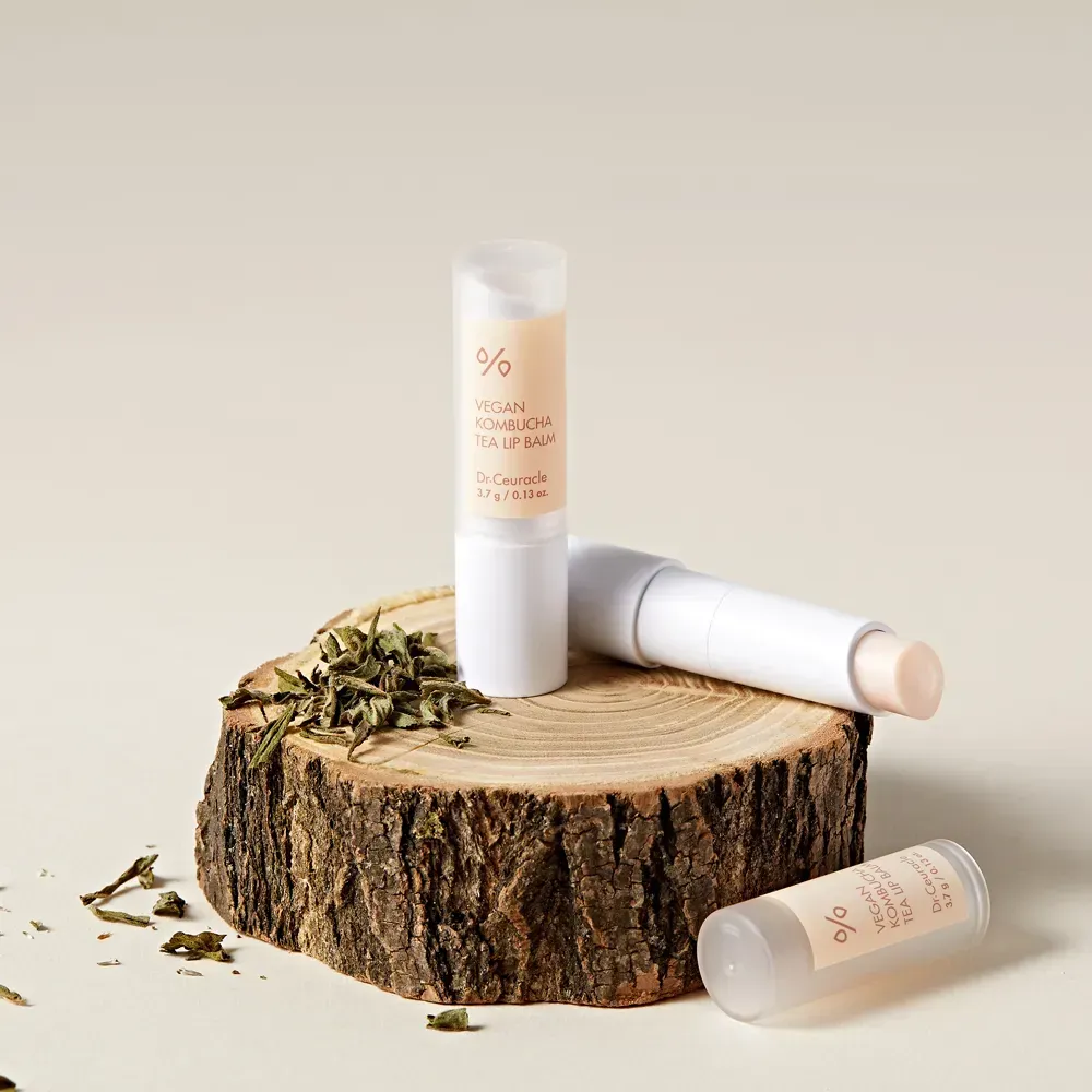 Dr.Ceuracle Vegan Kombucha Tea Lip Balm Зволожуючий бальзам для губ з екстрактом комбучи