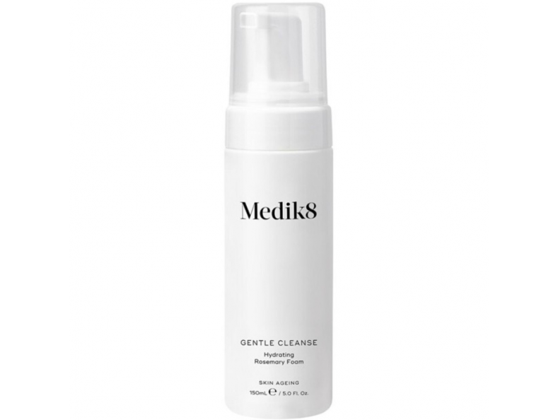 Medik8 Gentle Cleanse – очищающая пенка для всех типов кожи 150 мл